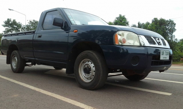 NISSAN FRONTIER 2.7 ปี46 แอร์เย็น คัชีเดิม คานหน้ามีตัวเลขเดิม กันร้อนเดิม