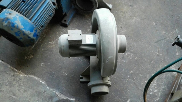 ====== Sold Out!! ====== โบวเวอร์เป่าอากาศแรงดันสูง เสื้ออลูมิเนียม TPG ขนาด 3 HP. 380V. 2800 RPM. ใหม่กริ้บ พร้อมใช้งาน 089-2499-123 นครปฐม