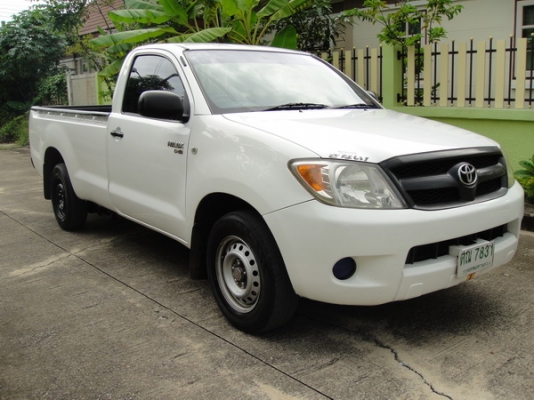 ........ขาย TOYOTA VIGO ปี2007 สีขาว เครื่องดีเซลD4D TURBO.........