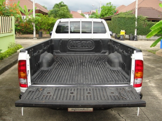 ........ขาย TOYOTA VIGO ปี2007 สีขาว เครื่องดีเซลD4D TURBO.........