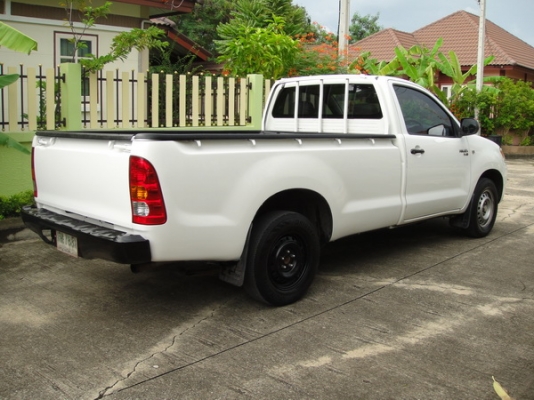 ........ขาย TOYOTA VIGO ปี2007 สีขาว เครื่องดีเซลD4D TURBO.........