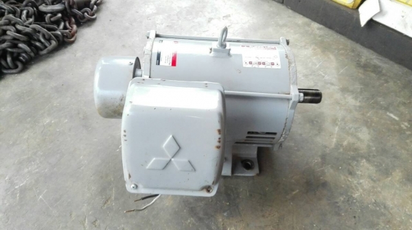 ==== Sold Out!! ==== มอเตอร์ Mitsubishi 3 HP. 220V. 1450 RPM. ไฟบ้าน สภาพป้ายแดง ส่งฟรีทั่วประเทศ!! 089-2499-123 นครปฐม