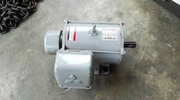 ==== Sold Out!! ==== มอเตอร์ Mitsubishi 3 HP. 220V. 1450 RPM. ไฟบ้าน สภาพป้ายแดง ส่งฟรีทั่วประเทศ!! 089-2499-123 นครปฐม