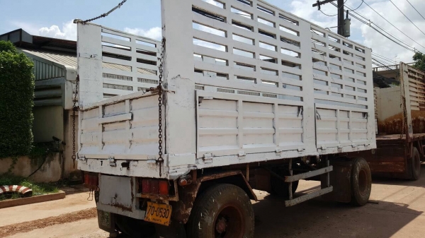 ขายรถพ่วง CWM430M ปี 38 แม่-ลูกไม่ดั้ม เครื่อง PE6 290 แรงม้า คัสซีสวยตลอดเส้น ช่วงล่างดี ยางเต็ม ทะเบียนพร้อมโอนครับ ขายรถพ่วง CWM430M ปี 38 แม่-ลูกไม่ดั้ม เครื่อง PE6 290 แรงม้า คัสซีสวยตลอดเส้น ช่วงล่างดี ยางเต็ม ทะเบียนพร้อมโอนครับ