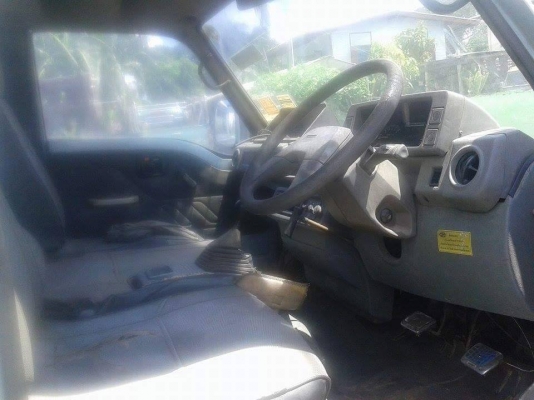 รถตู้ไทยรุ่ง