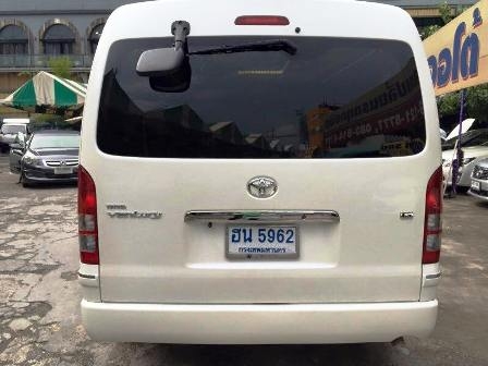 ขายด่วนๆ. รถตู้TOYOTA  เวนจูรี่ แต่งวีไอพี   ตู้   2700  CC   AT 2011 ราคา 699,000 บาทค่ะ. โทร 0922726669 ตันหยงค่ะ