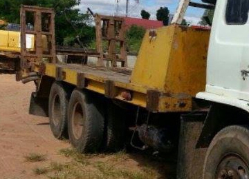 **610,000 บ.ต่อรอง///10ล้อเทเลอร์ขนแบคโฮ200/รถเกี่ยวข้าว HINO F18 220HP เพลาเดียว **ขาย HINO F18-220HP 10ล้อ1เพลา(2เพลาตอนเพลาเดียว)ท้ายลาด ขน/ย้าย แบคโฮPC200และรถเกี่ยวข้าว HINO FM187LA EM100-220HP วางเครื่องSUMO EM100-220แรง(ลงเล่ม) เครื่องดี แรงดี แน่น