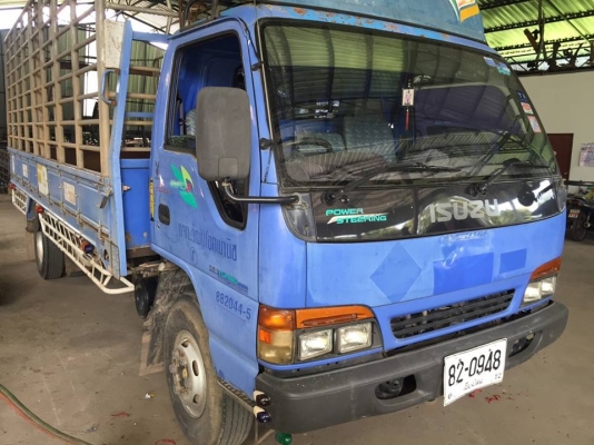 ขาย6ล้อ อีซูซุNQR140 ปี45 กระบะบรรทุกยาว5.50เมตร แชชซีเดิม เครื่องดี คอกช้างเสริม รั่วเหล็ก หัวเดิม สภาพพร้อมใช้งาน เอกสารเล่มทะเบียนพร้อมโอน
