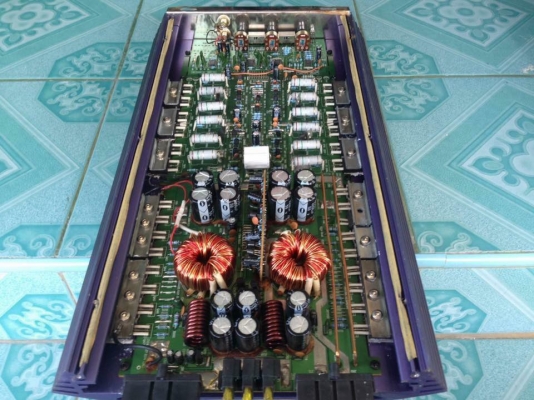 แอมป์2chคลาสเอบี LIGHTNING AUDIO มือสองสภาพดีใช้งานปกติ ขับกลางแหลมเสียงดีมาก แรงๆ ขาย 2450 บาท สนใจ0892425454 อยู่สระบุรีส่งได้