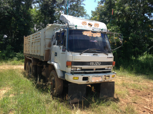 ขายรถบรรทุก 10 ล้อดัมพ์ ISUZU ROCKY 240 แรงม้าตัวแรก ราคา 750000