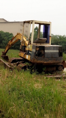 ขายรถแบคโฮ KOMATSU PC40-6 ราคา 210000