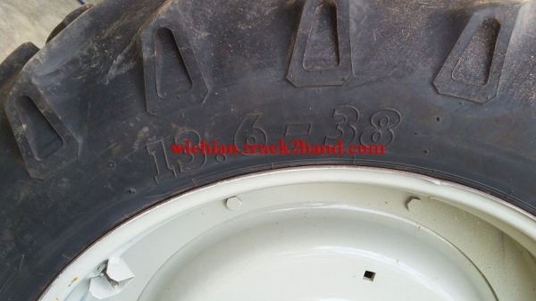 ขายแล้ว ขอบคุณลูกค้าจากสระบุรีมากครับ ยางหลังรถไถฟอร์ด หน้าแคบ13.6-38พร้อมกะทะล้อ ถอด\%เก่านอกสภาพสวยมากคู่ละ25,000บาท.