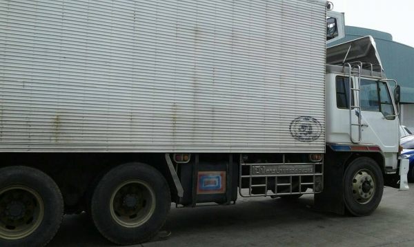 สิบล้อ มิตรซู ไอ้หลง FN 516M 6D17-220เพาเดียว บรรทุกตู้สะแตลเรส สวยๆสภาพดี พร้อมใช้ทะเบียนพร้อมโอน สิบล้อ มิตรซู ไอ้หลง FN 516M 6D17-220เพาเดียว บรรทุกตู้สะแตลเรส สวยๆสภาพดี พร้อมใช้ทะเบียนพร้อมโอน