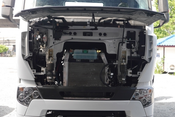 ดาวน์น้อยผ่อนนาน 5 ปี รถบรรทุกขนาดใหญ่ SINOTRUK A7 6X4 380 แรงม้า ตอบสนองทุกการขนส่ง