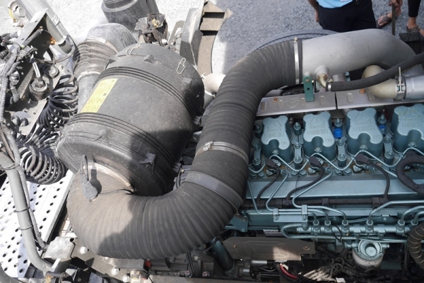 ดาวน์น้อยผ่อนนาน 5 ปี รถบรรทุกขนาดใหญ่ SINOTRUK A7 6X4 380 แรงม้า ตอบสนองทุกการขนส่ง