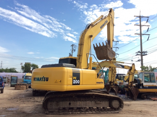 ขาย KOMATSU PC200-7 ไมล์ 9,xxxชม. เอกสารเล่มทะเบียน