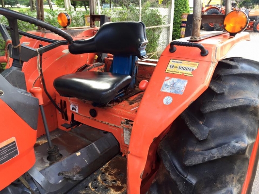 ขายรถไถ Kubota M5000 SU(4WD) พร้อมใบมีดและผานพรวน รถพร้อมใช้งาน