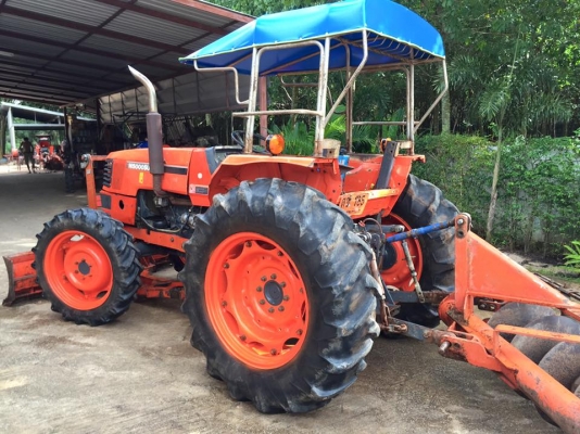 ขายรถไถ Kubota M5000 SU(4WD) พร้อมใบมีดและผานพรวน รถพร้อมใช้งาน