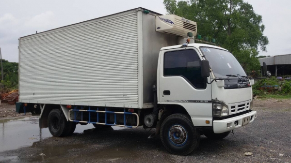 ISUZU-NQR.ปี49เครื่อง175-ยาว5,50-เมตร.เครื่องดี.ครัชซีสวย..ราคา620,000.