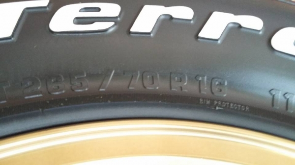 ขายล้อหล่อ te37x ขนาด 16x8.5 พร้อมยาง bf  265/70/16 สวยๆครับ