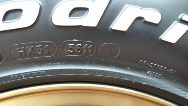 ขายล้อหล่อ te37x ขนาด 16x8.5 พร้อมยาง bf  265/70/16 สวยๆครับ