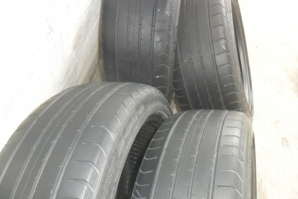 ยาง DUNLOP 195/45ZR16 ปี13 สวยๆ 4 เส้น ราคา 2000 บาท