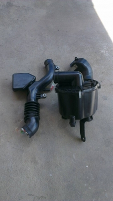 หม้อกรองอากาศพร้อมท่อข้าม Isuzu Dragon Eye 3.0 Di หม้อกรองอากาศพร้อมท่อข้าม Isuzu Dragon Eye 3.0 Di