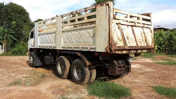 ขายดั้ม2เพลา HINO FM227 เครื่อง220เทอร์โบอินเตอร์ พ.เพาเวอร์ เบรกทิฟฟี่ ภายในสวย สภาพพร้อมใช้งาน เอกสารพร้อมโอน สนใจโทร 090-8588220คุณนะ 093-3258446คุณบิว หรือเข้าดูสินค้าอื่นๆได้ที่ www.truck.in.th/498 หรือเพจFacebook ณรงค์ ซื้อขายรถมือสอง (เว็บไซต์ส่วนต