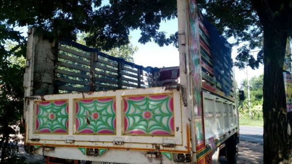 ขายดั้มเกษตร HINO 195แรง สภาพพร้อมใช้งาน เอกสารพร้อมโอน สนใจโทร 090-8588220คุณนะ 093-3258446คุณบิว หรือเข้าดูสินค้าอื่นๆได้ที่ www.truck.in.th/498 หรือเพจFacebook ณรงค์ ซื้อขายรถมือสอง (เว็บไซต์ส่วนตัว) หรือFacebook ตลาดรถมือสอง คุณนะ