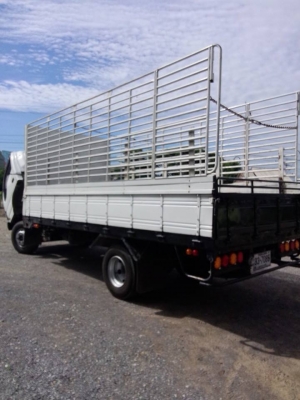 ขายหกล้อNQR175แรงคอลมอลแรลปี51ยางกระทะเรเดียลมิชลินใหม่90เปอร์เซ็น แอร์เย็น พาวเวอร์ เครื่องแน่นไม่มีไอ กระบะพร้อมคอกแข็งแรง ยาว5.40เมตร กว้าง2.30เตร รถสวยพร้อมใช้ทะเบียนพร้อมโอน