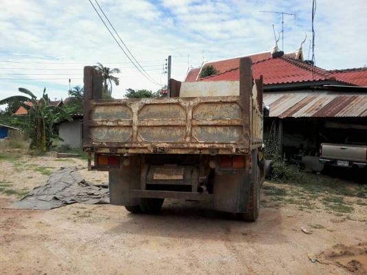 ขายรถ6ล้อ ดั้มเดก้า 195แรง แคชซีFTR สภาพพร้อมใช้งาน เอกสารพร้อมโอน สนใจโทร 090-8588220คุณนะ 093-3258446คุณบิว หรือเข้าดูสินค้าอื่นๆได้ที่ www.truck.in.th/498 หรือเพจFacebook ณรงค์ ซื้อขายรถมือสอง (เว็บไซต์ส่วนตัว) หรือFacebook ตลาดรถมือสอง คุณนะ