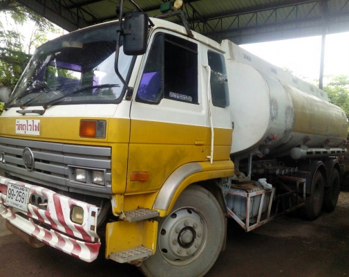 สิบล้อ นิสัน UD CDA12M 177สโลส บรรทุกน้ำมัน16,000ลิตร พร้อมใช้งาน ทะเบียนพร้อมโอน