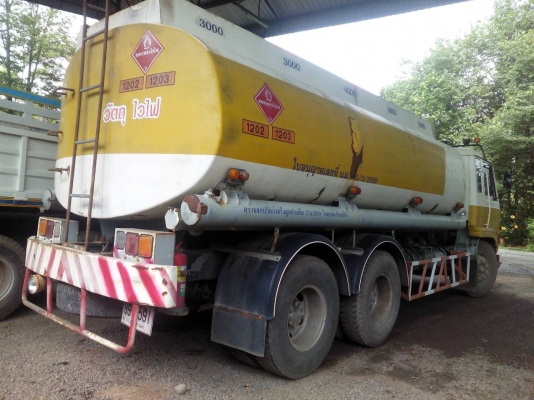 สิบล้อ นิสัน UD CDA12M 177สโลส บรรทุกน้ำมัน16,000ลิตร พร้อมใช้งาน ทะเบียนพร้อมโอน