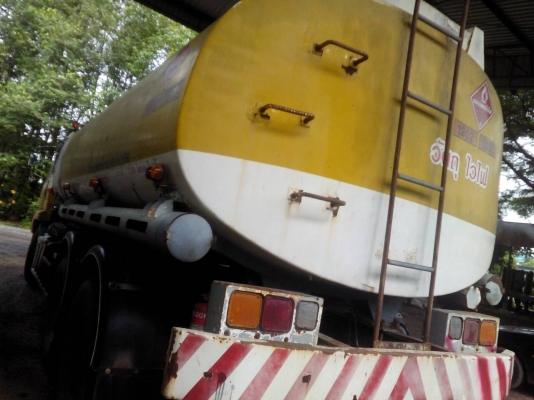 สิบล้อ นิสัน UD CDA12M 177สโลส บรรทุกน้ำมัน16,000ลิตร พร้อมใช้งาน ทะเบียนพร้อมโอน