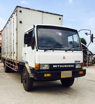 Mitsubishi 6 ล้อ ตู้ 10 บาน
