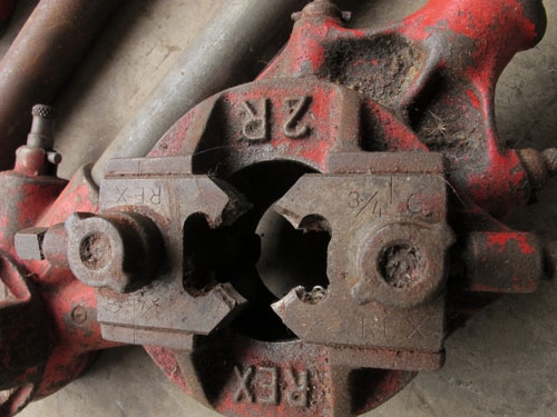 ขายเครื่อทำเกลียวมือ Ridgid สภาพเหมือนใหม่ใช้งานน้อยขายถูกๆ