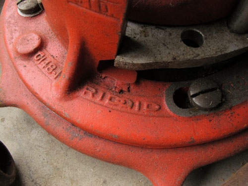 ขายเครื่อทำเกลียวมือ Ridgid สภาพเหมือนใหม่ใช้งานน้อยขายถูกๆ