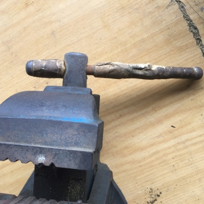 ขายปากกาจับชิ้นงาน ERON no.100 made in japan 4นิ้ว สภาพดีครับ