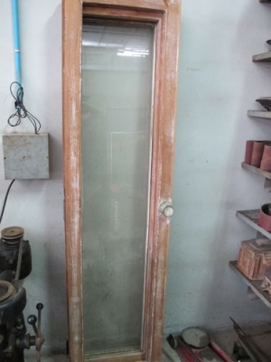 ขายบานประตู หน้าต่างไม้สักเก่าแท้สวยๆหนาๆ