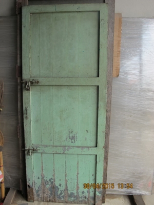 ขายบานประตู หน้าต่างไม้สักเก่าแท้สวยๆหนาๆ