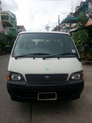 TOYOTA. Hiacd ปี2003