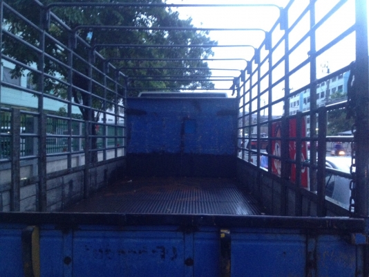 ขาย6ล้อคอก ISUZU 130 แรง กะบะยาว 5.50 เมตร