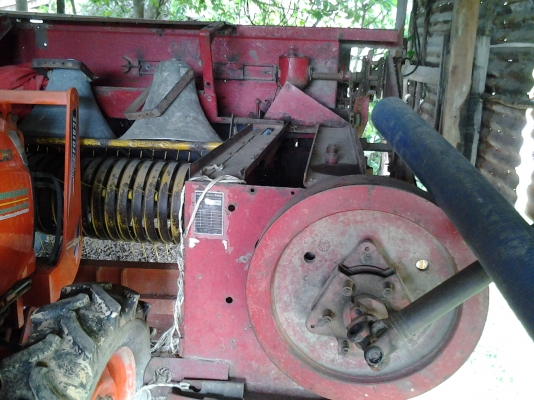 ขายตามสภาพเครื่องอัดฟางนิวฮอนแลนใช้งานได้เลย