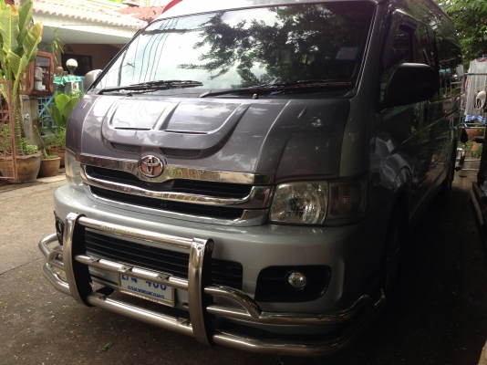 ต้องการขายรถตู้ Toyota commuter ปี2009 สีบรอนล์เงิน ขนาดเครื่องยนต์ ดีเซล 2.5 เกียร์ธรรมดา ราคา 625,000 บาท