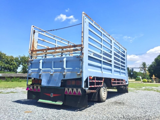 ขายรถบรรทุก 6 ล้อ  NQR  หัวกาตูน เครื่อง 120 แรง ปี 1997 ยาว 5.50 ม.