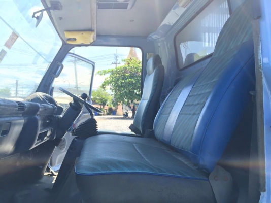 ขายรถบรรทุก 6 ล้อ  NQR  หัวกาตูน เครื่อง 120 แรง ปี 1997 ยาว 5.50 ม.