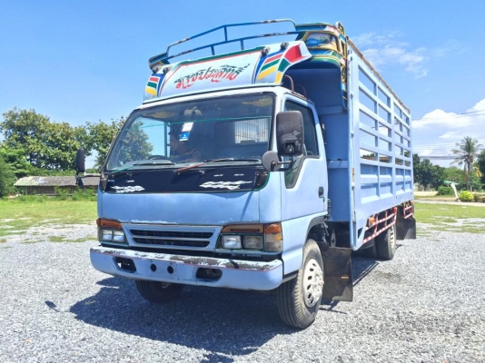 ขายรถบรรทุก 6 ล้อ  NQR  หัวกาตูน เครื่อง 120 แรง ปี 1997 ยาว 5.50 ม.
