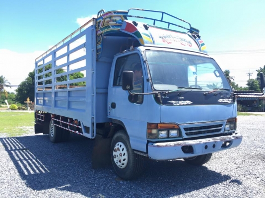 ขายรถบรรทุก 6 ล้อ  NQR  หัวกาตูน เครื่อง 120 แรง ปี 1997 ยาว 5.50 ม.