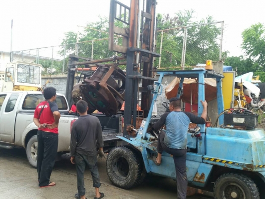 tractor-backhoe ได้จัดส่งหัวคีบไม้ เหล็ก ใส่ PC200 ไปอุดร แล้วครับ tractor-backhoe ได้จัดส่งหัวคีบไม้ เหล็ก ใส่ PC200 ไปอุดร แล้วครับ