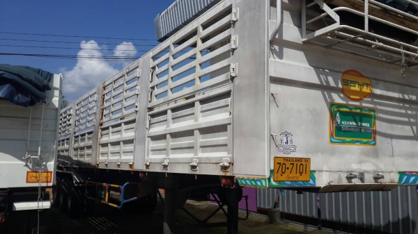 ขายรถพ่วง 1 คันรถหัวลากพร้อมหาง 2 คันสภาพใหม่มาก ขายรถพ่วง 1 คันรถหัวลากพร้อมหาง 2 คันสภาพใหม่มาก